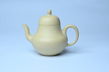 美壶定制老师紫砂壶 紫砂壶特惠 纯净本绿梨形壶 茶人醉爱 本山绿泥 - 紫砂壶信息网