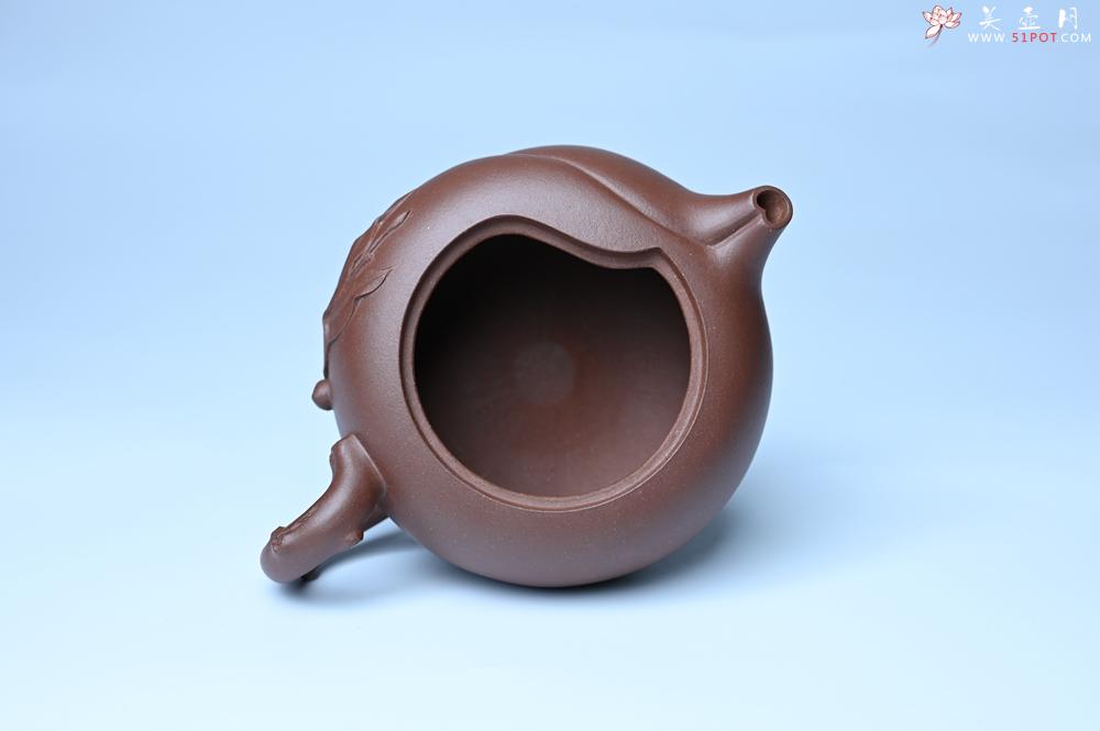 紫砂壶图片：紫砂壶特惠 1993年国工杨军保精致特好紫泥蟠桃壶 - 紫砂壶信息网